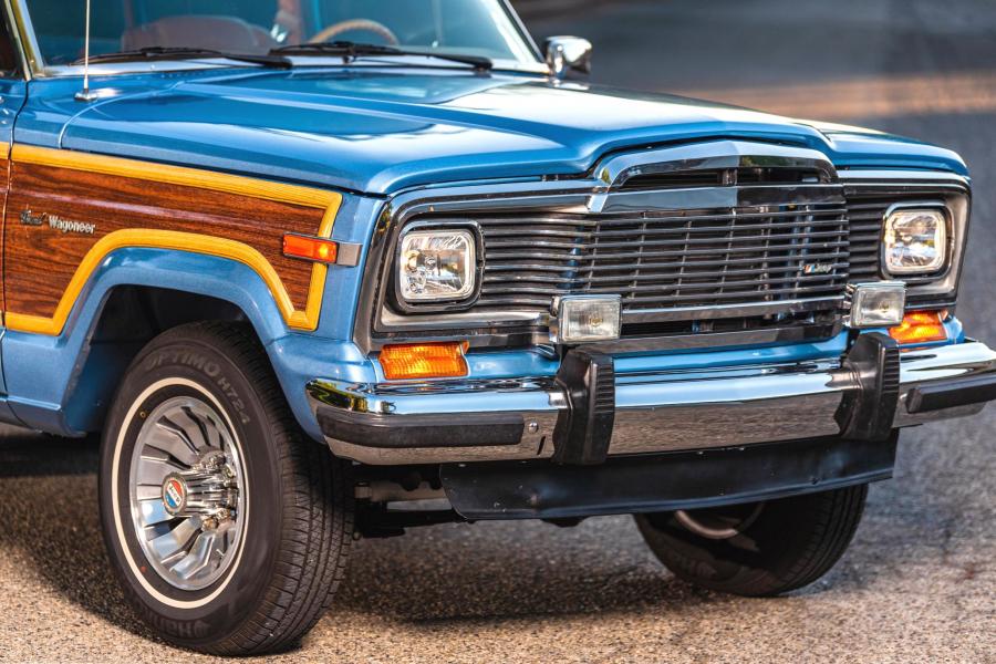 Детали экстерьера Jeep Grand Wagoneer LS1 V8 1984 года  (фото 19 из 179)